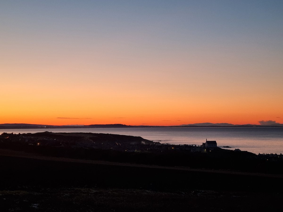 Sunset over the Moray Firth by Findochty. 
#Sunset #Findochty #MorayFirth #MoraySpeyside