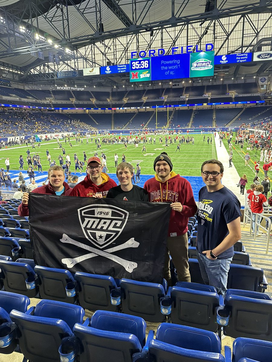 Tyedinknots's tweet photo. Des Moines ➡️ Detroit for some #MACTION 

@MACSports https://t.co/tTvHQoN4XX