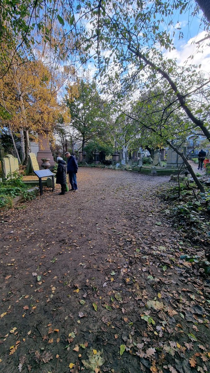 AbneyParkN16's tweet image. New signage up and telling the stories of Abney Park Cemetery.

Thanks to @HeritageFundUK and @hackneycouncil 

@HistoryOfStokey and @SalvArmyArchive 

#AbneyRestoration