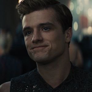 shawnxniallx's tweet photo. Peeta Mellark: saber apreciar la belleza no es lo mismo que sentir debilidad por ti katniss https://t.co/oaSN3nn8K0