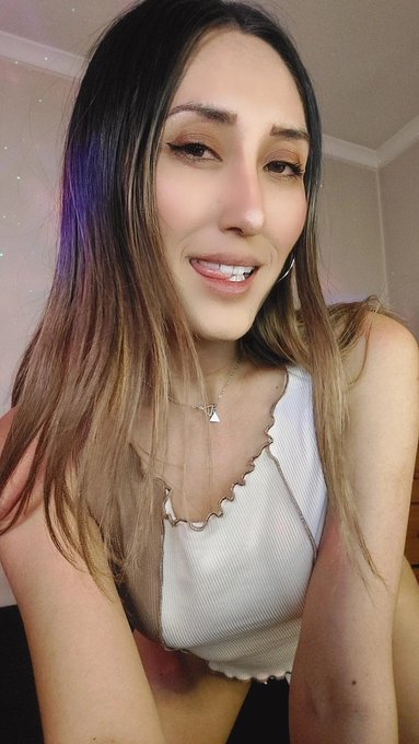 Transmision Diurna. Que te creis galla 🤣 #Online #SaturdayMood https://t.co/tpTPHfAuGD<a href="/tag/online"class="tags">#Online</a><a href="/tag/saturdaymood"class="tags"><span>#saturdaymood</span></a>