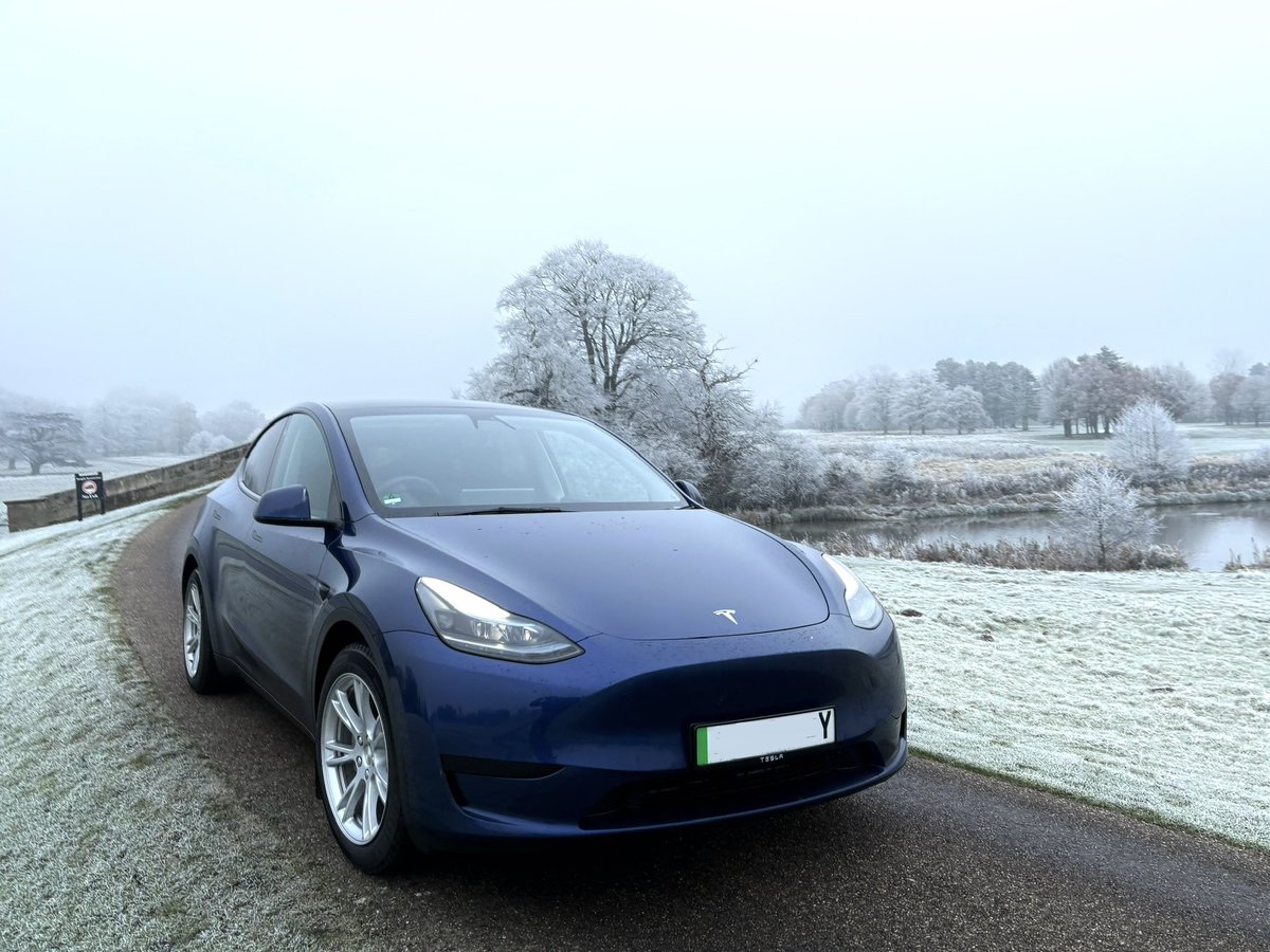 Y__Tesla's tweet image. Having fun driving around the frosty countryside.

@tesla

#tesla #teslamodely #tesladesign #teslaroadtrip #winter #countryside