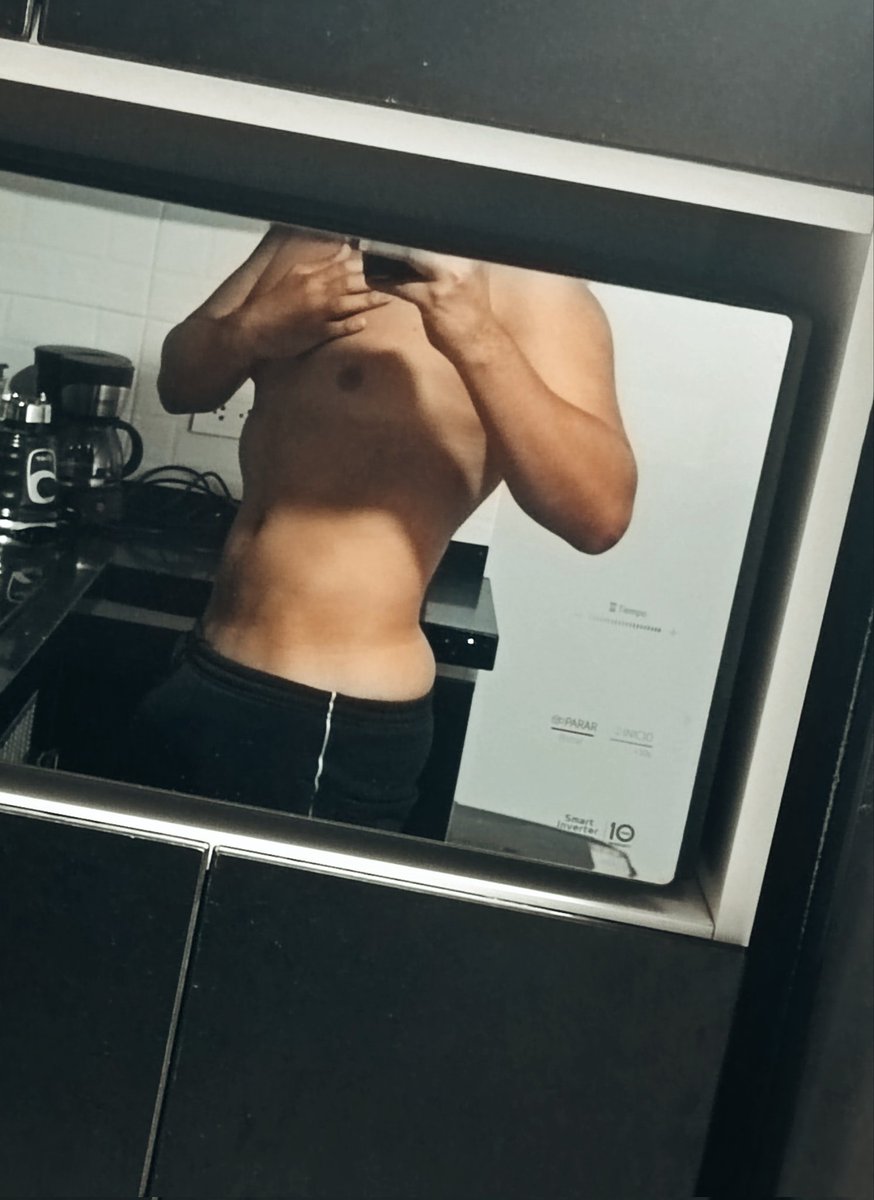 trux_90's tweet photo. Feliz sábado 🙃 https://t.co/jppgrDmfUm