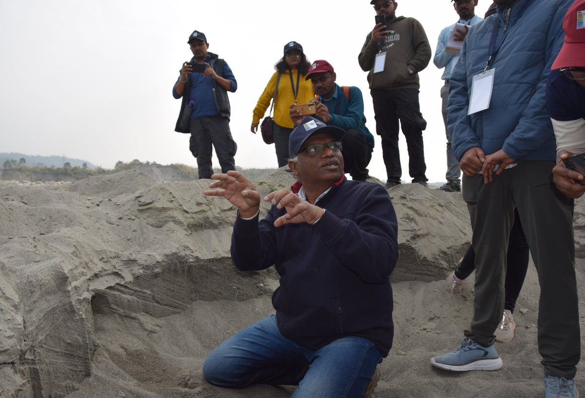 Shashi_fluvial's tweet photo. 4th Intensive Field Training Program(ITP) of Young Geomorphologists Forum(YGF)-IGI, India, on the foothills of the Himalayas. https://t.co/w1CBYZnn44
