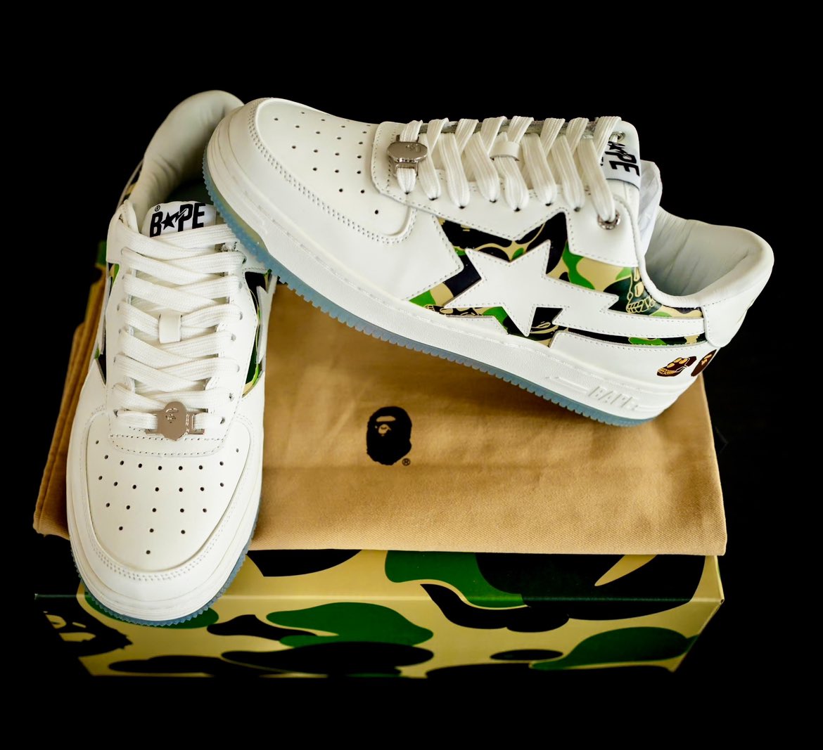 merch showing up 🔥
<a href="/BoredApeYC/">Bored Ape Yacht Club 🍌</a> <a href="/BAPEOFFICIAL/">BAPE.COM</a> <a href="/bapetaverse/">(B)APETAVERSE</a>