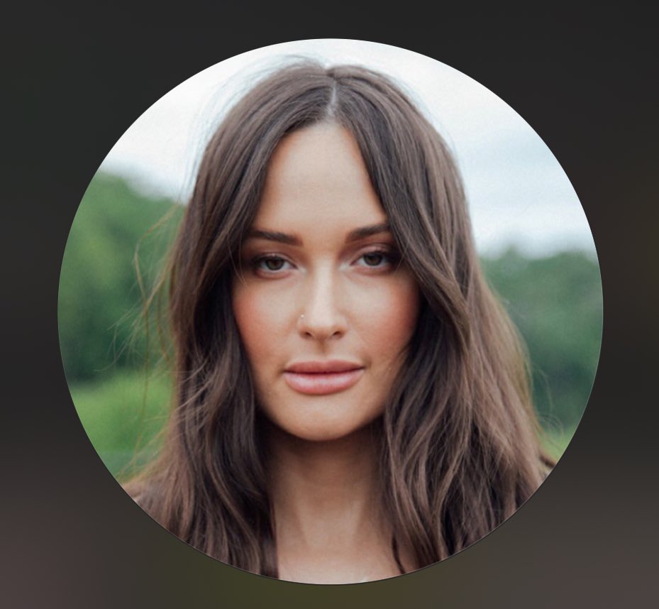jjaypiink's tweet photo. OH HELLO @KaceyMusgraves https://t.co/bCYokwZnBL