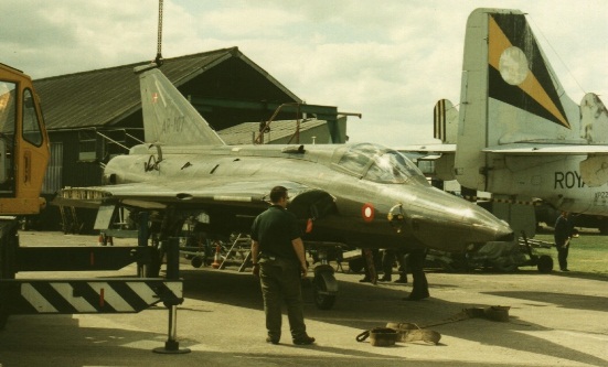 NewarkAirMus's tweet photo. The #Draken Engineer tweet has prompted us to tick-over the timeline with these #NAMarrival photos from 1994!
Can you spot @NAMgroundsman ?
#UnleashTheDraken https://t.co/RiMUPlNZSt