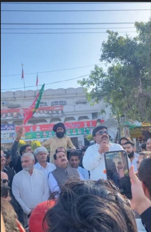 " بہاریں ہمیشہ آپ کی جانب رواں رہیں بابا_مُجھے کبھی آپ کا دُکھ دیکھنا نصیب نہ ہو_💕🕋🙏