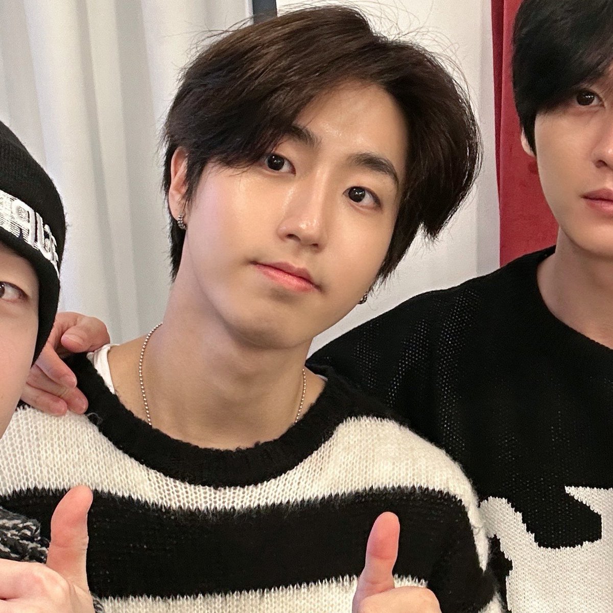 hanjicentral's tweet photo. barefaced jisung is sooo massively pretty https://t.co/y7qPLa2V4D