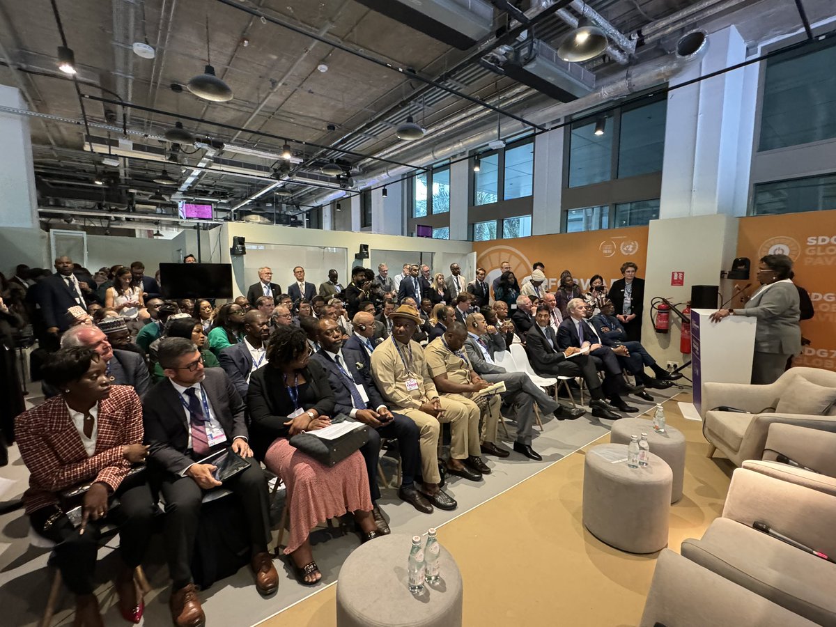 🔆Full house at the SDG7 Global South Pavilion with the launch of the @energyalliance Battery Energy Storage Systems (BESS) Consortium with 🇳🇴PM <a href="/jonasgahrstore/">Jonas Gahr Støre</a>, <a href="/AfDB_Group/">African Development Bank Group</a>’s <a href="/akin_adesina/">Dr. Akinwumi A. Adesina, CON, CGH</a>, 🇧🇧 <a href="/miaamormottley/">Mia Amor Mottley</a>, <a href="/RockefellerFdn/">The Rockefeller Foundation</a>’s <a href="/rajshah/">Dr. Rajiv J. Shah</a> &amp; more!

#LetsChangeEnergy