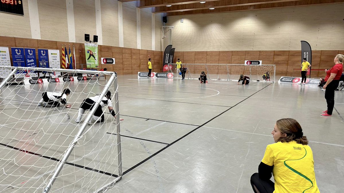 <a href="/FcecsCat/">Federació Catalana d’Esports per Cecs/Def. Visuals</a> <a href="/bcn_ajuntament/">Ajuntament de Barcelona</a> <a href="/Usal_FCECS/">FCECS - USAL</a> 🥅Les seleccions catalanes, tant masculina com femenina, han preparat aquest torneig amb diverses concentracions i entrenaments al llarg de l’any.

🔝La clausura del torneig comptarà amb una batucada a càrrec de l’associació cultural i educativa <a href="/Ketubara/">Ketubara Batucada</a>.