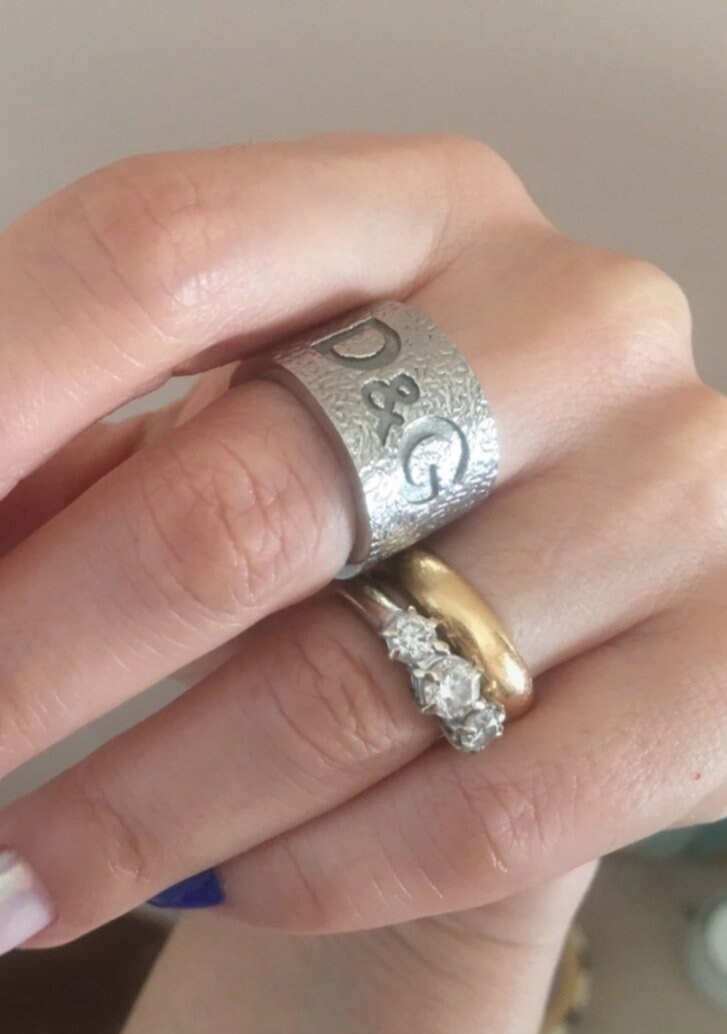 Patrici66221665's tweet photo. Dolce &amp; Gabbana ring
https://t.co/DD1gS3ZZTR https://t.co/7yGXOve2dm
