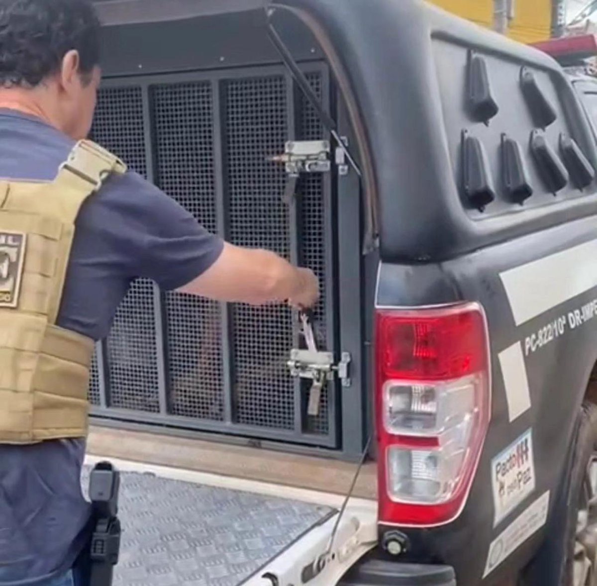 imirante's tweet photo. Jovem finge próprio sequestro para extorquir a mãe em Imperatriz https://t.co/ich7lsUtwq #extorsão #falsosequestro
(Foto: Divulgação) https://t.co/kZmvPZ7WY5