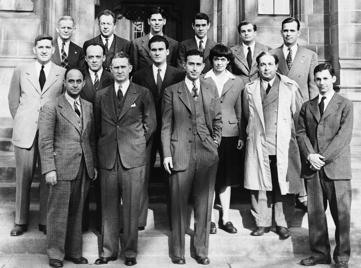 APSphysics's tweet photo. #OTD in 1942, the first self-sustained nuclear chain reaction was achieved by Enrico Fermi and his team, leading to the controlled release of #NuclearEnergy. Delve into the details of this groundbreaking achievement in #PhysicsHistory: https://t.co/80pyzjTz6x. https://t.co/Io1cCGL1Kb