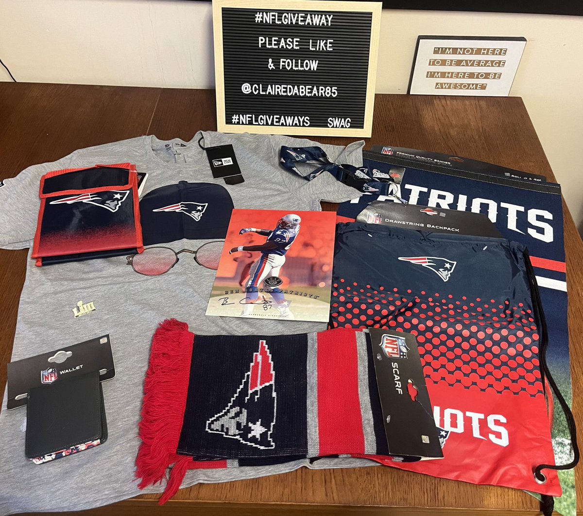 clairedabear85's tweet image. #Patriots #ForeverNE #SWAG #NFLGIVEAWAY For a chance 2 #win this #prize You MUST b following @clairedabear85 &amp;amp; RT &amp;amp; like this link. The #Giveaway will run till 8/12 &amp;amp; is open 2 NFL fans globally #NFLTwitter #NFL