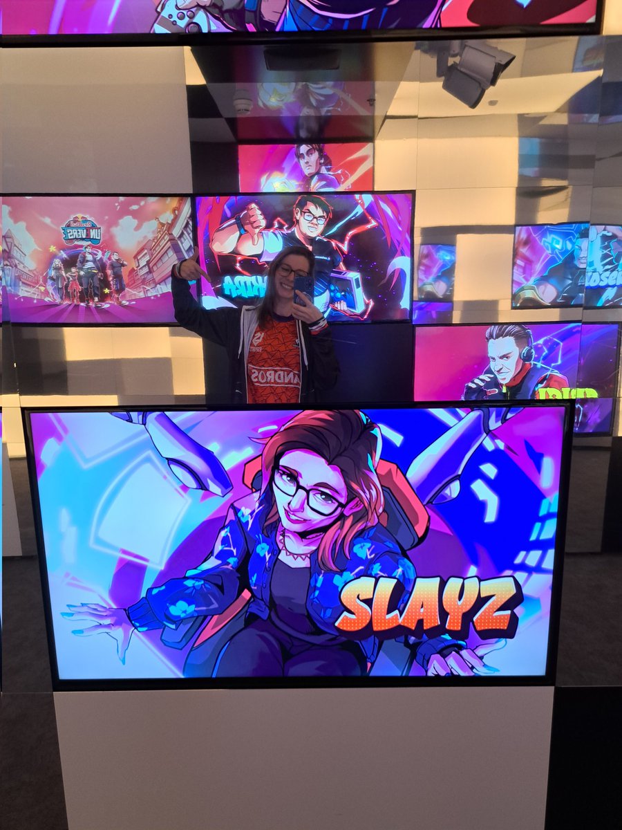 Slayz_ing's tweet photo. 🎮 Come and join us for #REDBULLUNEVERSE 🎮

The Enforcers are about to take over 😈

Show starts NOW !!! https://t.co/ZpvGHTr1DU