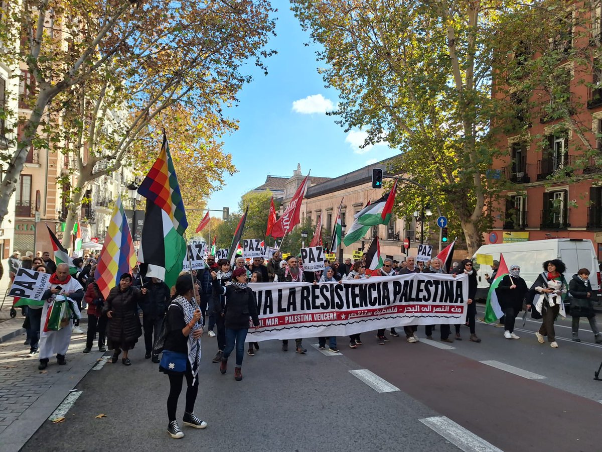 IzcaNacional's tweet photo. ✊🏼Viva la resistencia Palestina🇵🇸

Una vez más en Madrid, está vez frente al ministerio de Asuntos Exteriores, volvemos a gritar que Palestina Vencerá https://t.co/0zW1TMX8wU
