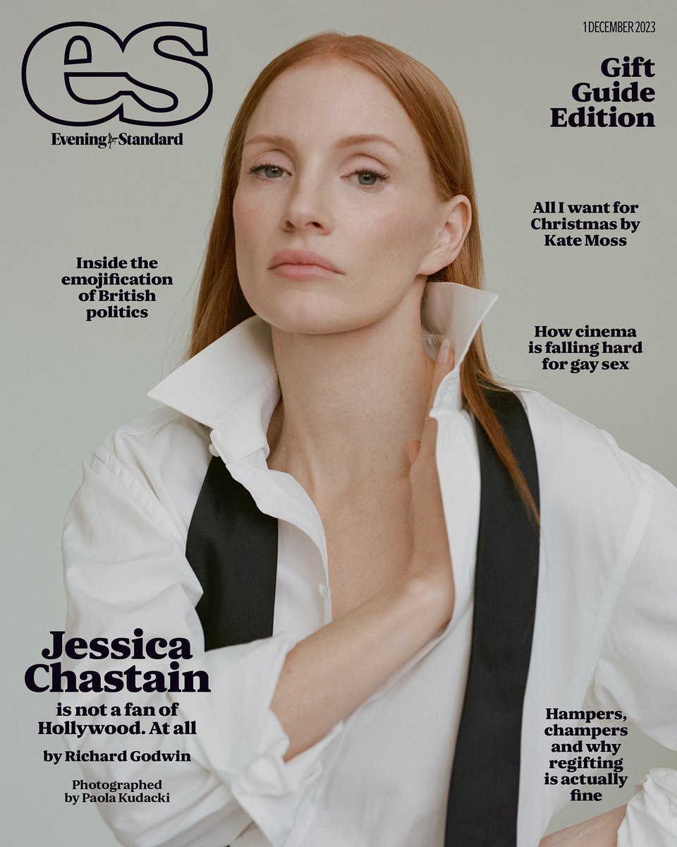 f_otografy's tweet photo. π #JessicaChastain dazzles on #ESMagazine's Dec 1st, 2023 cover! πΈ The #Oscar-winner opens up about #Hollywood & her journey. Don't miss this captivating read! π
---> https://t.co/owaTsCqSWL
#Cover #Interview π https://t.co/HDs40ezTsO