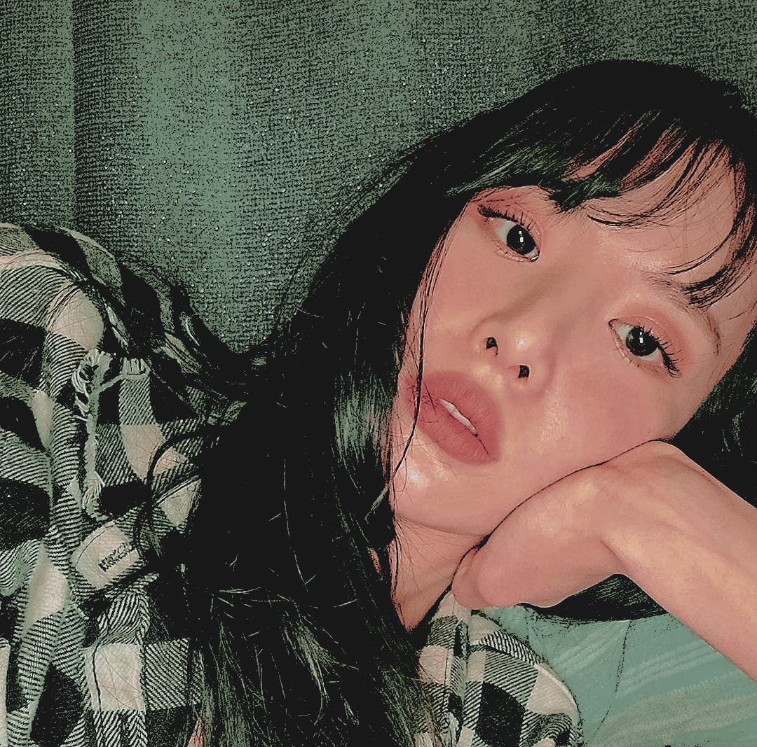 MISTRESSLIE's tweet photo. ⠀⠀⠀

         ✴⠀21:02 • JULIE’S PAD 
͏         How's everyone doing? I've been really busy
         I don't know hoe to keep up with everyone’s
         activeness. 💔 

⠀⠀⠀ https://t.co/gC0hvzvn5F