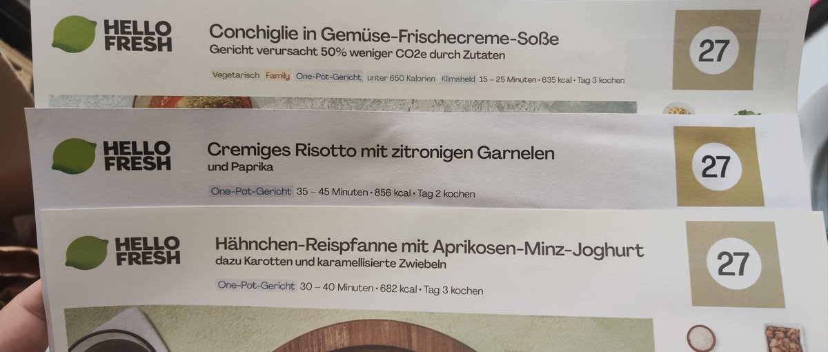 no_hoshi_here's tweet photo. @hellofreshde 
Hi liebes Team, gibt es eigentlich einen besonderen Grund dafür dass ich mittlerweile 3 Rezepte unter der Nummer 27 habe? 🤣 Ist ja jetzt nicht tragisch, aber nachdem ich heute die dritte Karte mit 27 erhalten hab musste ich schon lachen. https://t.co/DLpE2Q9XnX