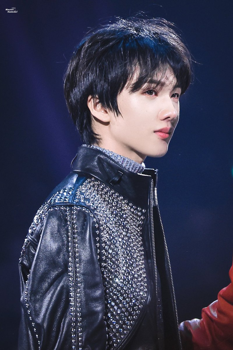 MasterhamsterJS's tweet photo. 231202  MMA
대: 대단하다고 생각해, 네가 늘 그래
상: 상을 더 많이 받게 될거야! 일단 너무 축하한다! 💐🎉
#NCTDREAM #지성 #박지성 #JISUNG https://t.co/r9pNYnLM3s