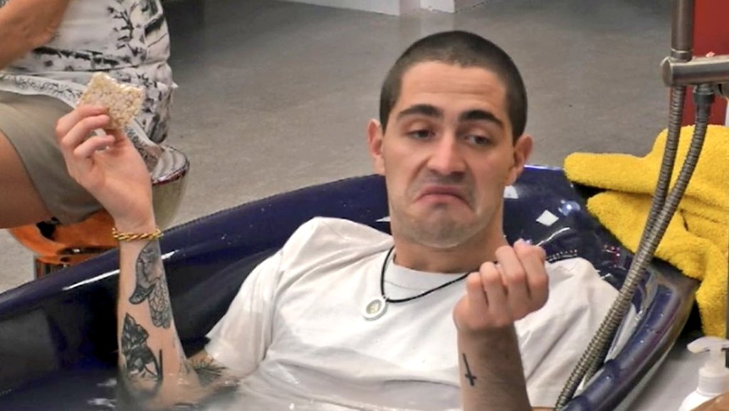 technolife2008's tweet image. 