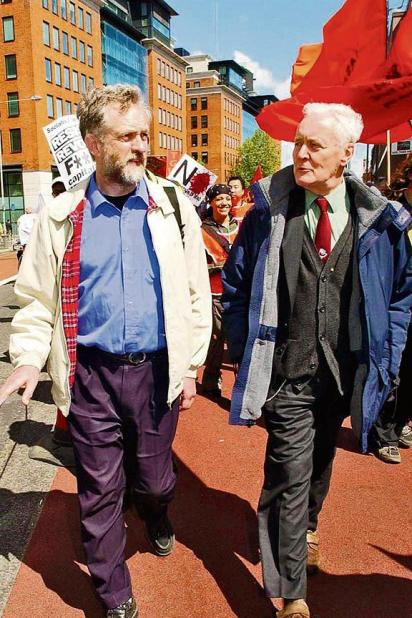 HHMU_Banksia's tweet photo. #AllWeWant4ChristmasIsCorbyn!
#Call4Corbyn
#OhJeremyCorbyn!
#IDWP-#IDeclareWorldPeace
@mikecoulson48 @carolvorders @RandolphTrent @Zoompad @SpectreDetector @Irishfiddler03 @DianeLivermore https://t.co/nUscceOXLM