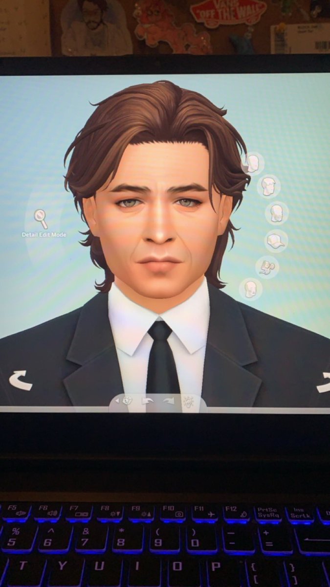 impact4orm's tweet image. Hoffing in the sims 4

also please give me facial features tips because I think it looks like him but could be better ❤️❤️
