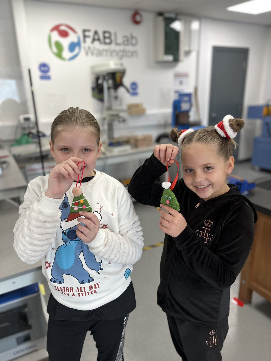 BCA_Transition's tweet photo. Another amazing morning in @FablabWarrBCA getting in the festive spirit with our wonderful creations! @BCAWarrington #primarytransition #christmascrafts
#hohoho https://t.co/J6dc2YpO3n