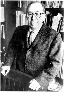 Leo Strauss in the house 😎

etsy.com/uk/shop/Croche…