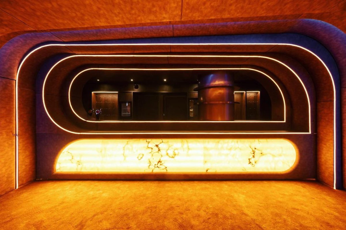LeGrandRex's tweet photo. Mercredi 6 décembre, le #GrandRex va inaugurer l'une des plus belles salles de cinéma du monde: La salle INFINITE ! 🥳 

On vous promet une expérience inédite et intense aux amoureux du cinéma et du design.

- Infos sur la #SalleInfinite ➡️ https://t.co/QbMJ8MgEoX
- Réservez vos places dans la #SalleInfinite ➡️ https://t.co/fxaFMRh4aO