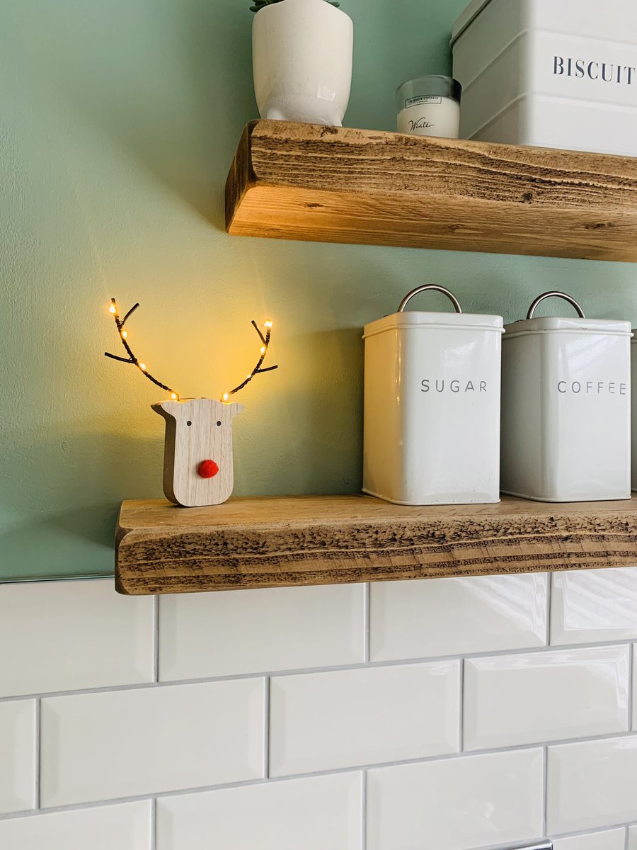 Lyons1Catherine's tweet photo. @AldiUK these decs are just so nice 🎄 https://t.co/fcnicBwfgN