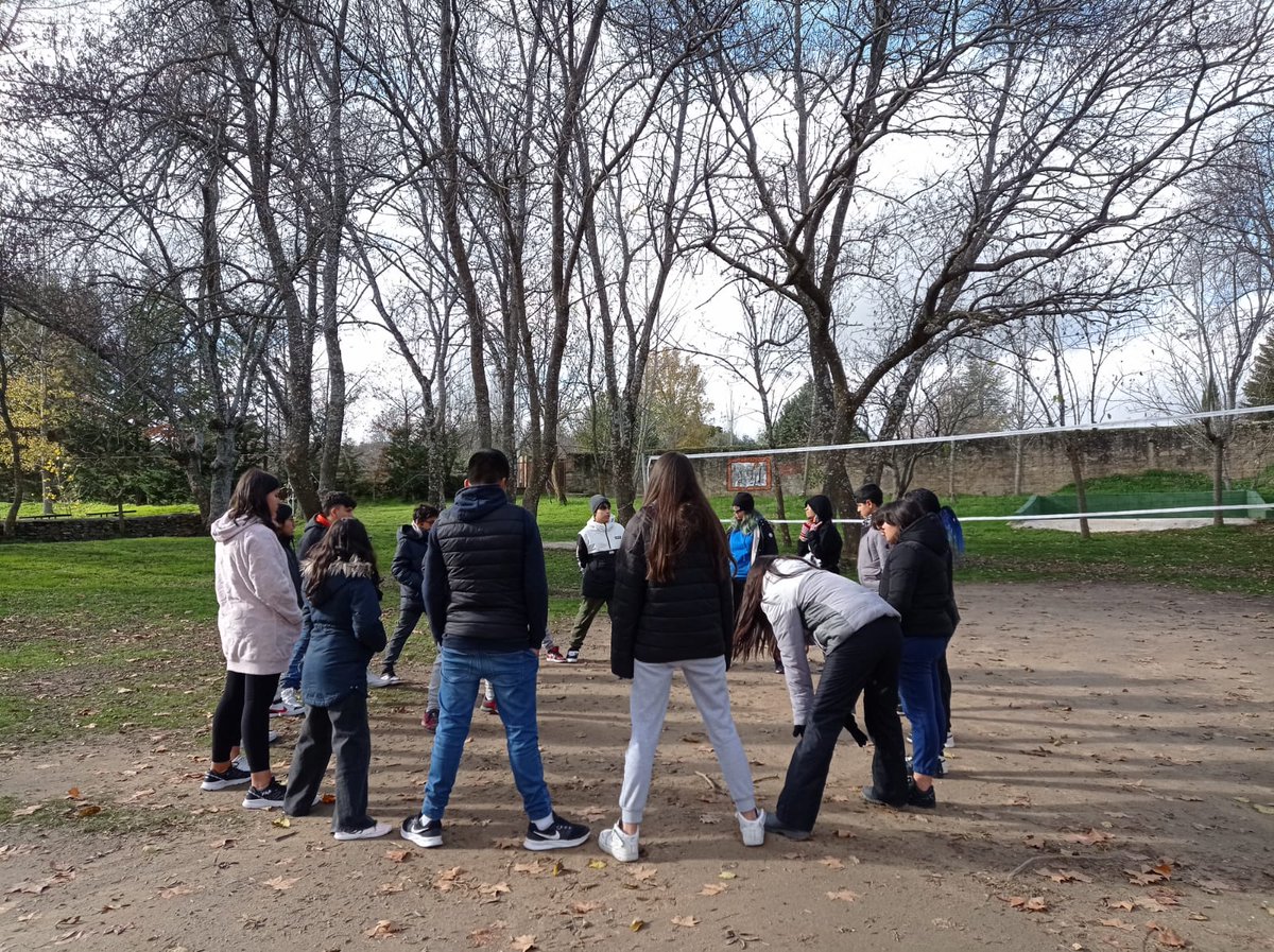 Fed_Injucam's tweet photo. #VozAdolescencia emprende su primera aventura del curso. 🎉🎉🎉
¡Nos vamos de finde a #Manjiron!
Pondremos en práctica #INJUCAMBuenTrato 👌
¿Qué nos esperará este finde?
Gracias a:
@ACTalloc
@Fundacion_Amigo
@AsocBarro
@CiudadJoven
#ECyS
@asociacionmasi
@AsocA2000 https://t.co/SWoGUFEEwH