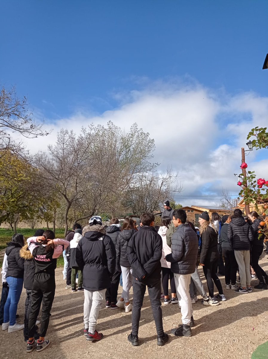 Fed_Injucam's tweet photo. #VozAdolescencia emprende su primera aventura del curso. 🎉🎉🎉
¡Nos vamos de finde a #Manjiron!
Pondremos en práctica #INJUCAMBuenTrato 👌
¿Qué nos esperará este finde?
Gracias a:
@ACTalloc
@Fundacion_Amigo
@AsocBarro
@CiudadJoven
#ECyS
@asociacionmasi
@AsocA2000 https://t.co/SWoGUFEEwH