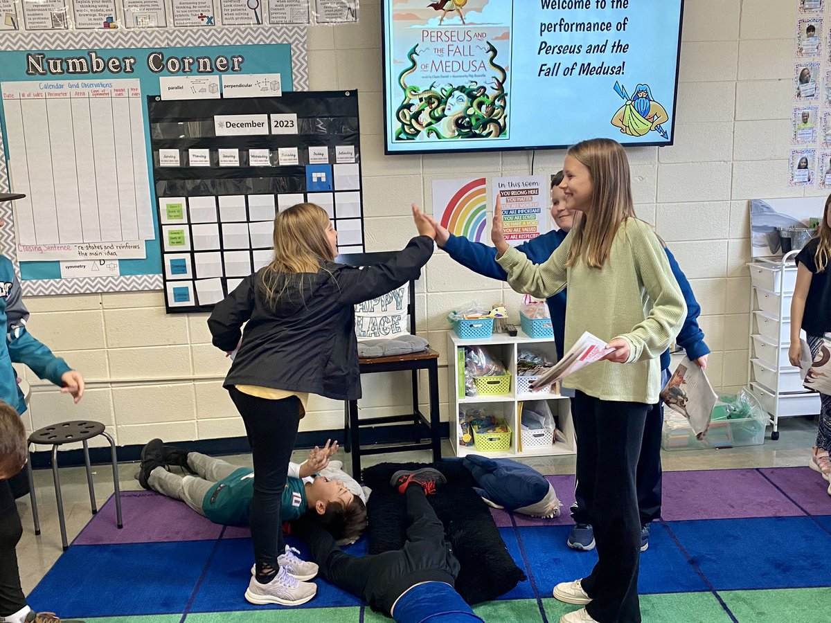 Lucy Clark tweet media