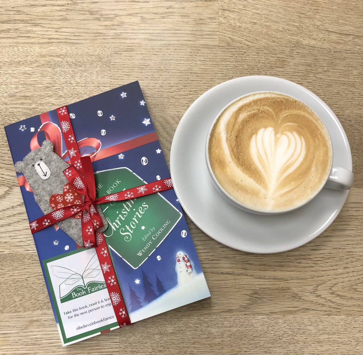 In support of #SmallBusinessSaturday a copy Christmas Stories was left @cafe_matchbox #northampton with a free festive book mark. Merry Christmas 🎄❤️🎅🧚‍♀️
#ibelieveinbookfaries @the_bookfairies