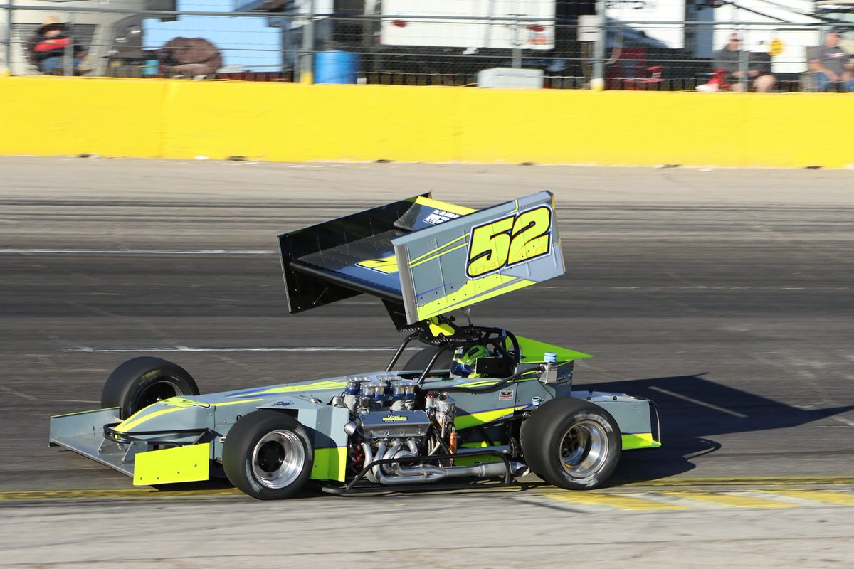 HavenRacewayJP's tweet image. The last #supermodified race of 2023 will be tonight at the Las Vegas Bullring as part of the Open Wheel Showdown. 19 supers are in attendance with @DaveyHamilton Bryan Warf, Jim Birges, and defending @OswegoSpeedway Classic winner Dave Danzer among the contenders.