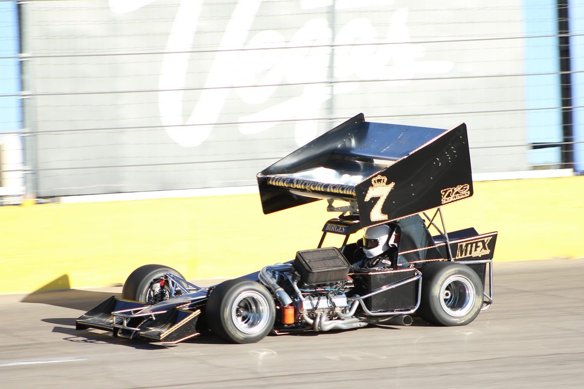 HavenRacewayJP's tweet image. The last #supermodified race of 2023 will be tonight at the Las Vegas Bullring as part of the Open Wheel Showdown. 19 supers are in attendance with @DaveyHamilton Bryan Warf, Jim Birges, and defending @OswegoSpeedway Classic winner Dave Danzer among the contenders.