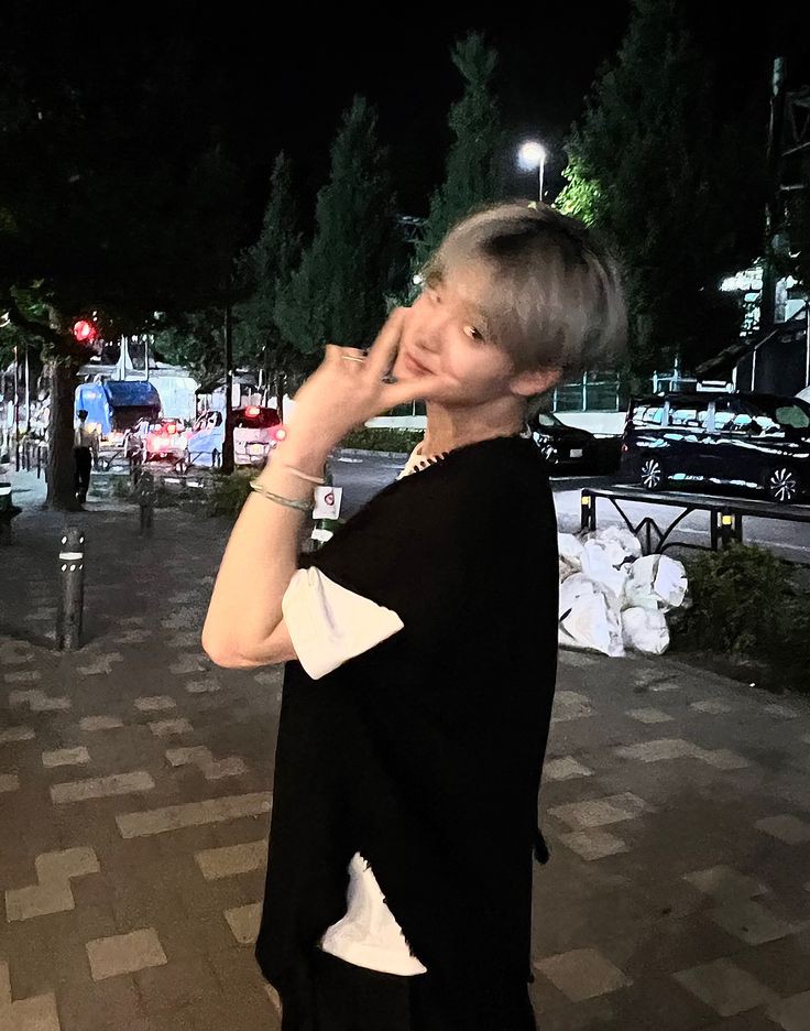 SYNPJH00's tweet photo. ㅤ
ㅤ
     「    ALASTOR！」 SNS 
       2023  •  12  •  02  
        LOCATION DISABLED

       First tweet from your Archangel. 
       
ㅤ https://t.co/Wcy941D35z