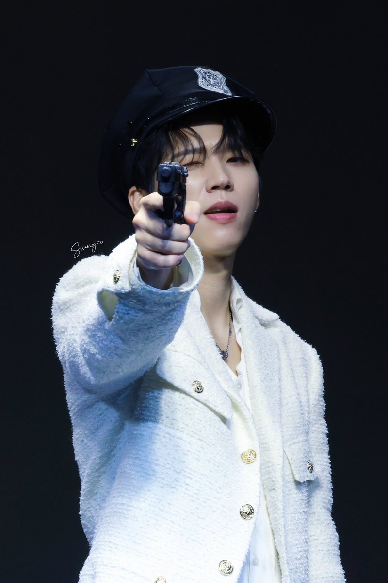 Swing__wh's tweet photo. 231202 에버라인 팬싸

오늘도 수고수고🤍

#인피니트 #infinite #남우현 #우현 #NAMWOOHYUN #woohyun https://t.co/stG9kzqoFy