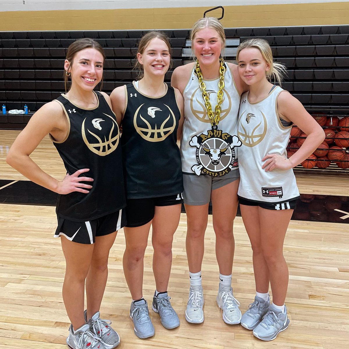 LadyMavHoops's tweet photo. 𝐆𝐀𝐌𝐄 𝟏 𝐀𝐖𝐀𝐑𝐃 𝐖𝐈𝐍𝐍𝐄𝐑𝐒

𝗗𝗔𝗪𝗚 𝗢𝗙 𝗚𝗔𝗠𝗘
Ava Howie

𝗧����𝗨𝗚𝗛𝗡𝗘𝗦𝗦 𝗖𝗟𝗨𝗕
Lizzy Lassley - Defensive Effort
Carre Kurth - Charge Taken
Ava Howie - 10+ Boards
Skylar Seals - Charge Taken https://t.co/EKvy7uhw39
