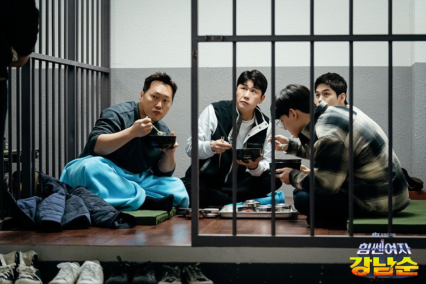 seongwsu's tweet photo. Masudae’s eleventh-hour surge transforms into an intimate exploration of a private investigation, adding an unexpected layer to the unfolding narrative. https://t.co/WYaJHCMJ7e