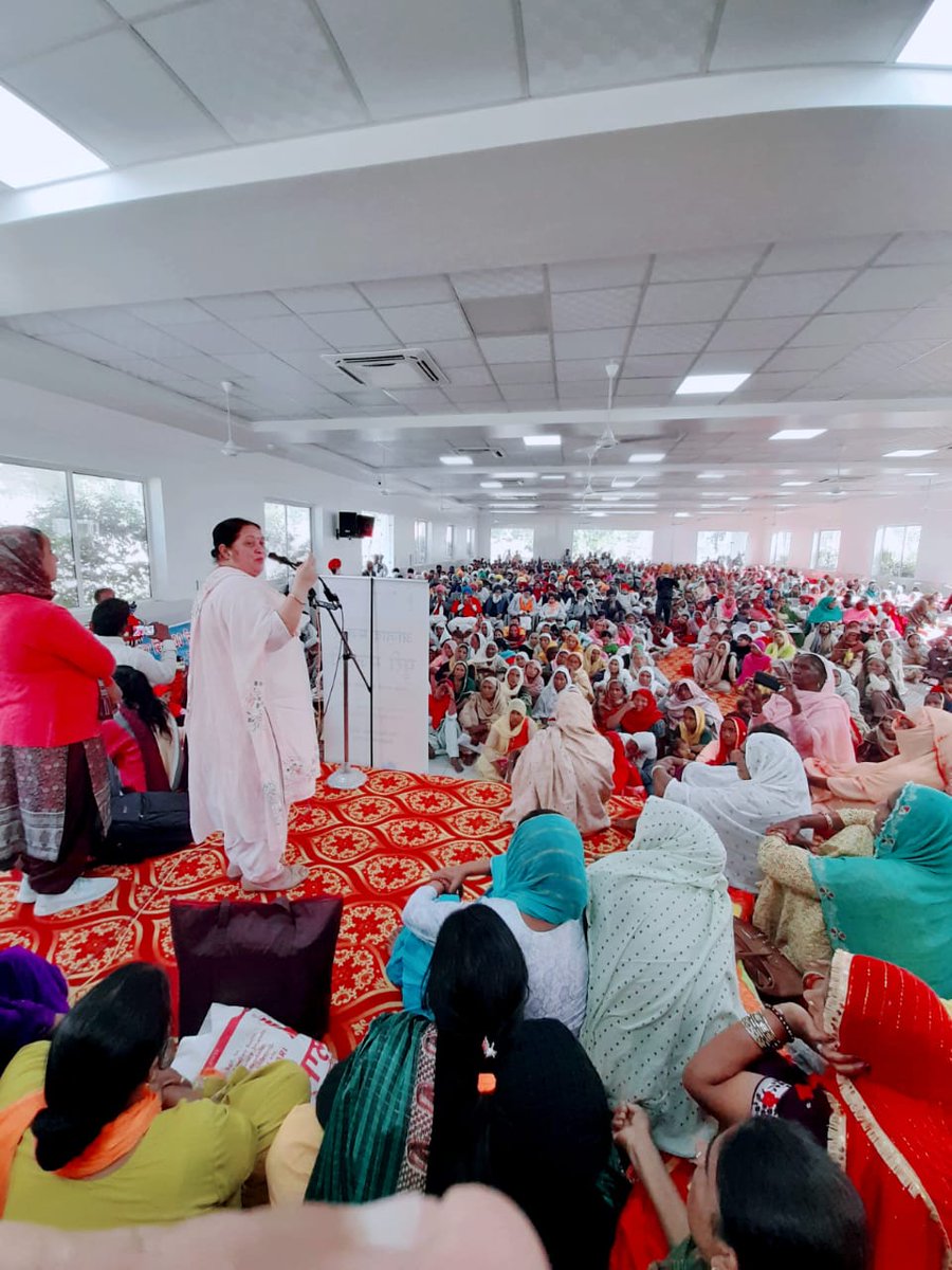 ddvavsj2013's tweet photo. Celebrate International Anti Slavery Day in District Bathinda. Thousands released bonded labourers participate in this event. #rightslab #antislavery #labour #slavery #dalit https://t.co/QuMYPyCheJ
