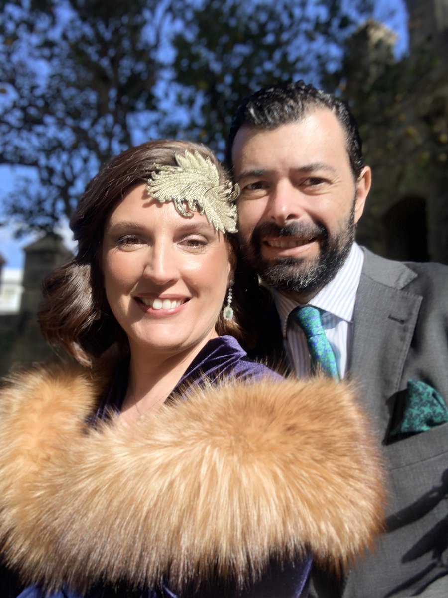 ADardet's tweet photo. Vivan los novios… y la vida 
@cristinaegs https://t.co/9nkmXeg24G