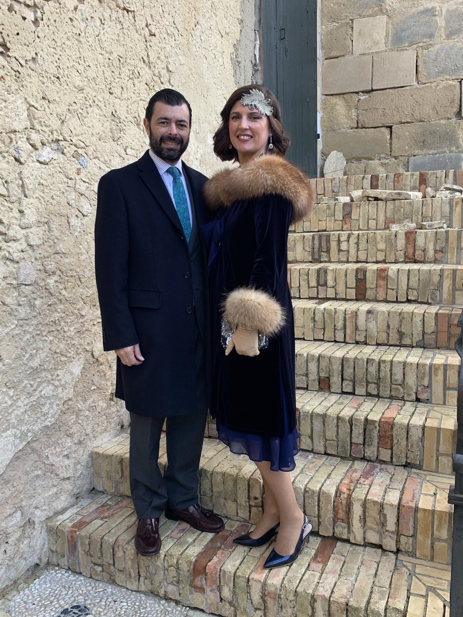 ADardet's tweet photo. Vivan los novios… y la vida 
@cristinaegs https://t.co/9nkmXeg24G