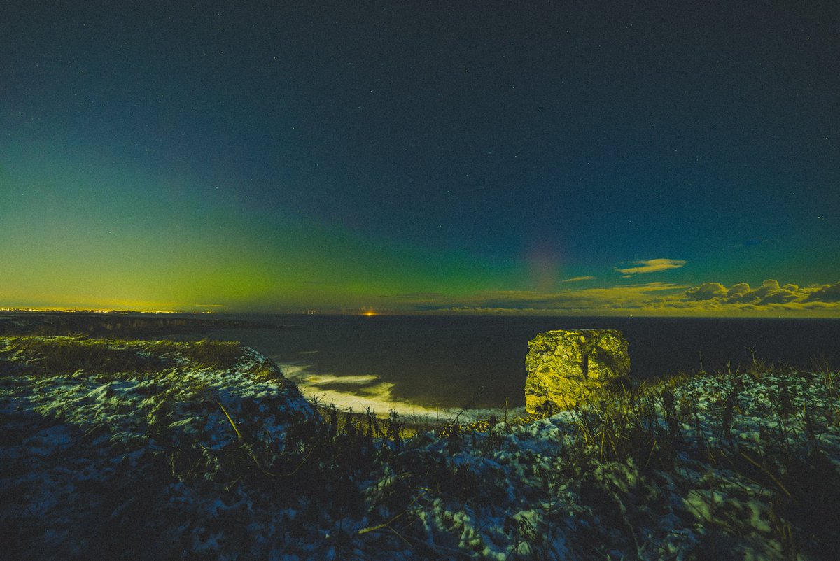 Northern lights captured over South Shields last night! Taken from Marsden Rock 📸📸 First attempt at aurora photography was a success all things considered!