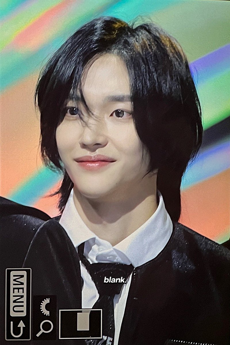 blank_wb's tweet image. 231202 상받고 해피캣됨ㅋㅋㅋ
#RIIZE #WONBIN #라이즈 #원빈