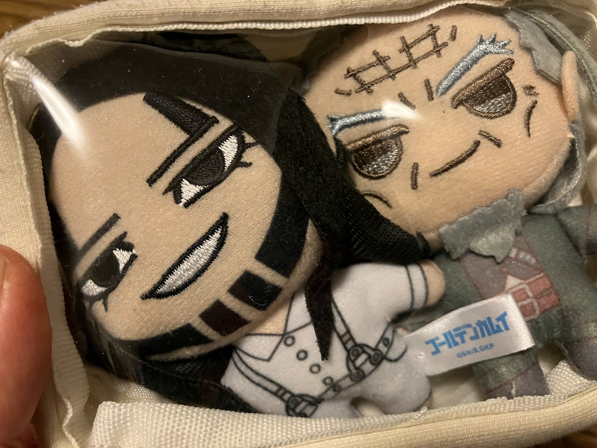 チカホの北海道の集治監を紹介するイベントに行って来ました 月形網走標茶は行ったことありましたが三笠と帯広はよく知らなかったので機会があれば行ってみたいな。5箇所の缶バッチもらったよ!典獄の消しゴムハンコめちゃ再現度高い〜監獄チームのぬい持って行ったけど出すタイミングなかったです