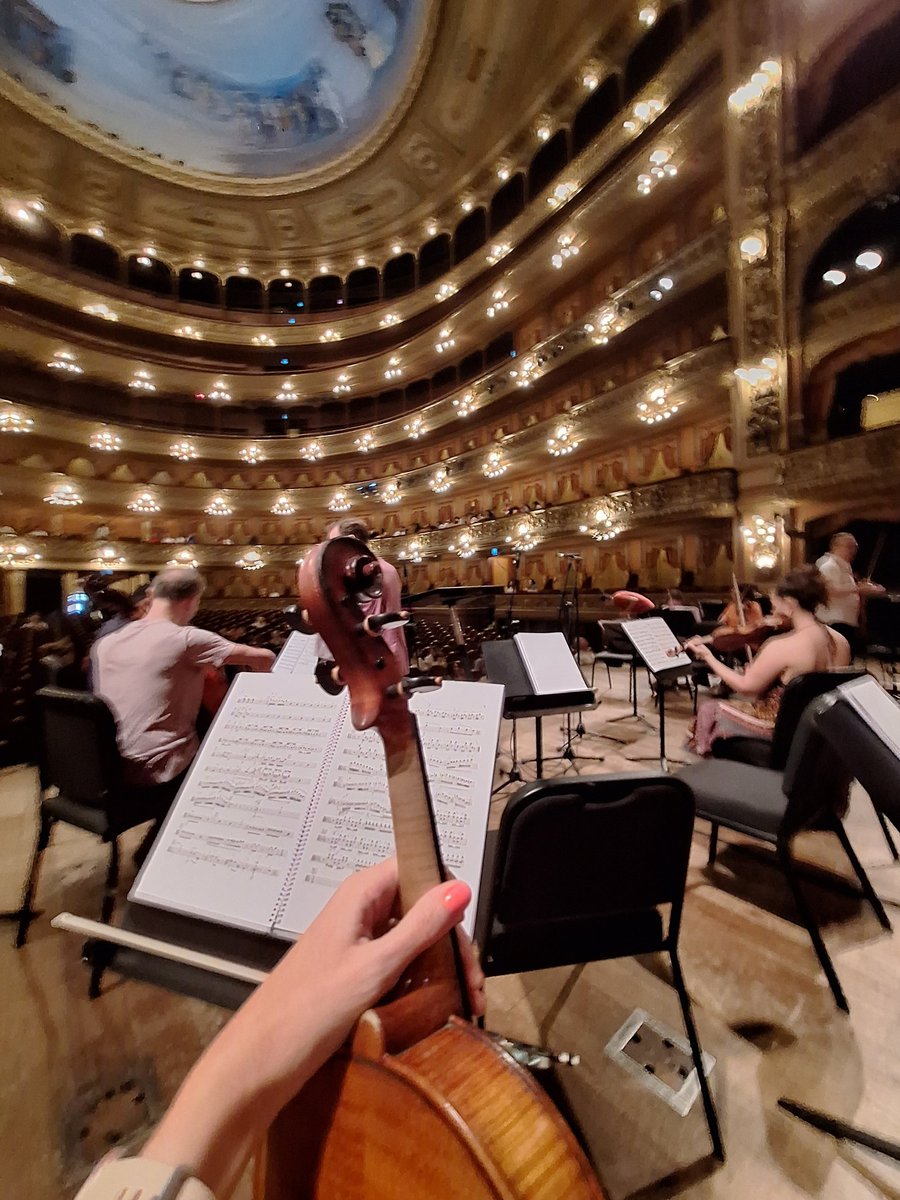 barbaraberenice's tweet photo. Empieza el ensayo general 💘
#OFBA #BAPilharmonic https://t.co/3VGQKPCNYl