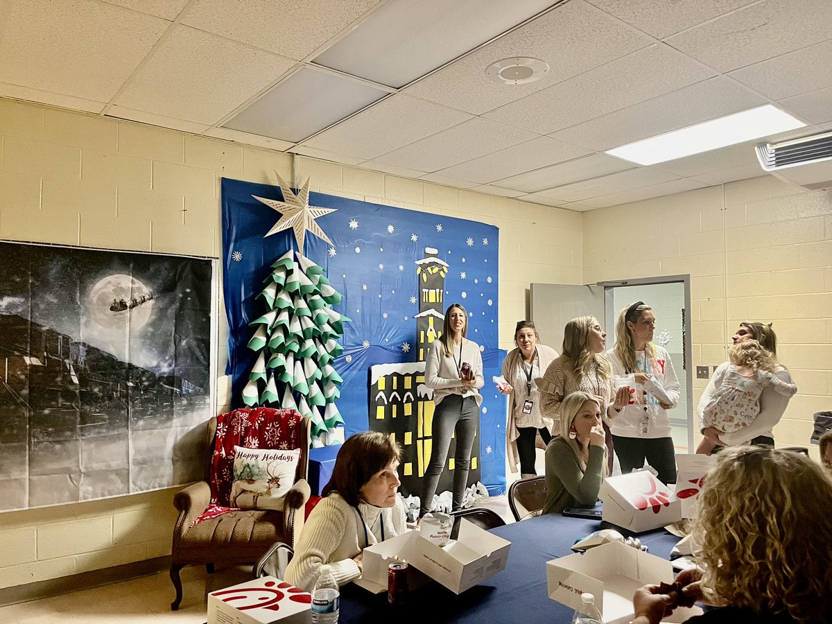 Rockvale Elementary (@rockvalerockets) on Twitter photo Thankful for our <a href="/rockvalerockets/">Rockvale Elementary</a> parents who treated us this week to dinner, hot chocolate and treats!! 🩵🩵 Thankful for our <a href="/rockvalerockets/">Rockvale Elementary</a> parents who treated us this week to dinner, hot chocolate and treats!! 🩵🩵